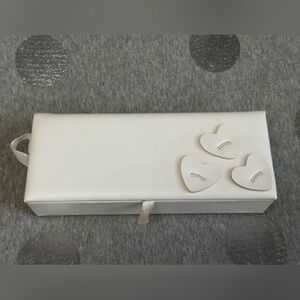 3 for $15! Laura Conrad Faux White Leather w/ Hearts Jewelry Box Organizer